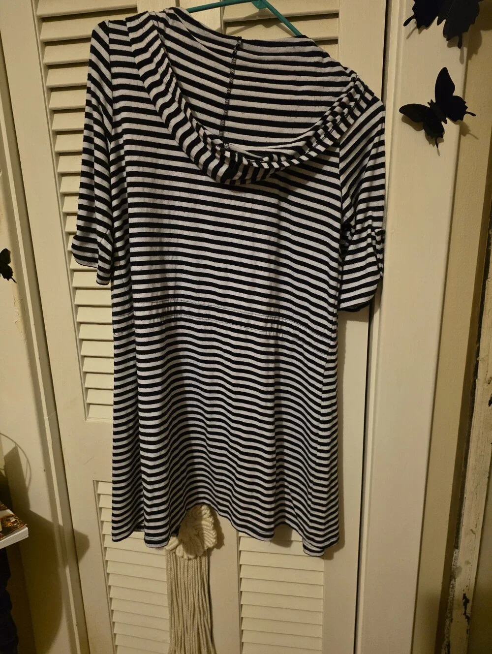 N/A navy white